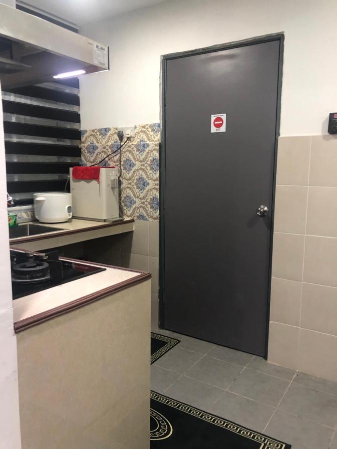 Ramadhina Eagle Eye View Home2Stay Emerald Avenue 브린창 외부 사진