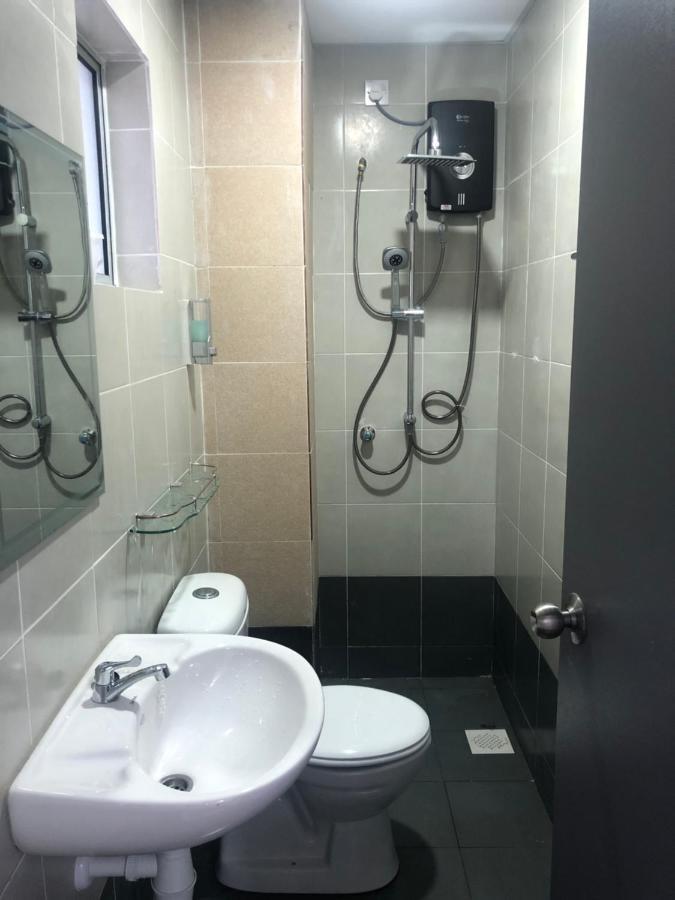 Ramadhina Eagle Eye View Home2Stay Emerald Avenue 브린창 외부 사진