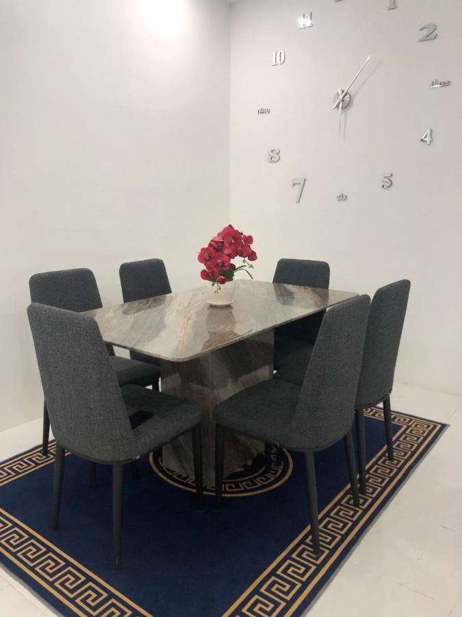 Ramadhina Eagle Eye View Home2Stay Emerald Avenue 브린창 외부 사진