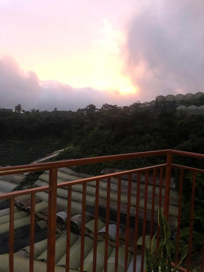 Ramadhina Eagle Eye View Home2Stay Emerald Avenue 브린창 외부 사진